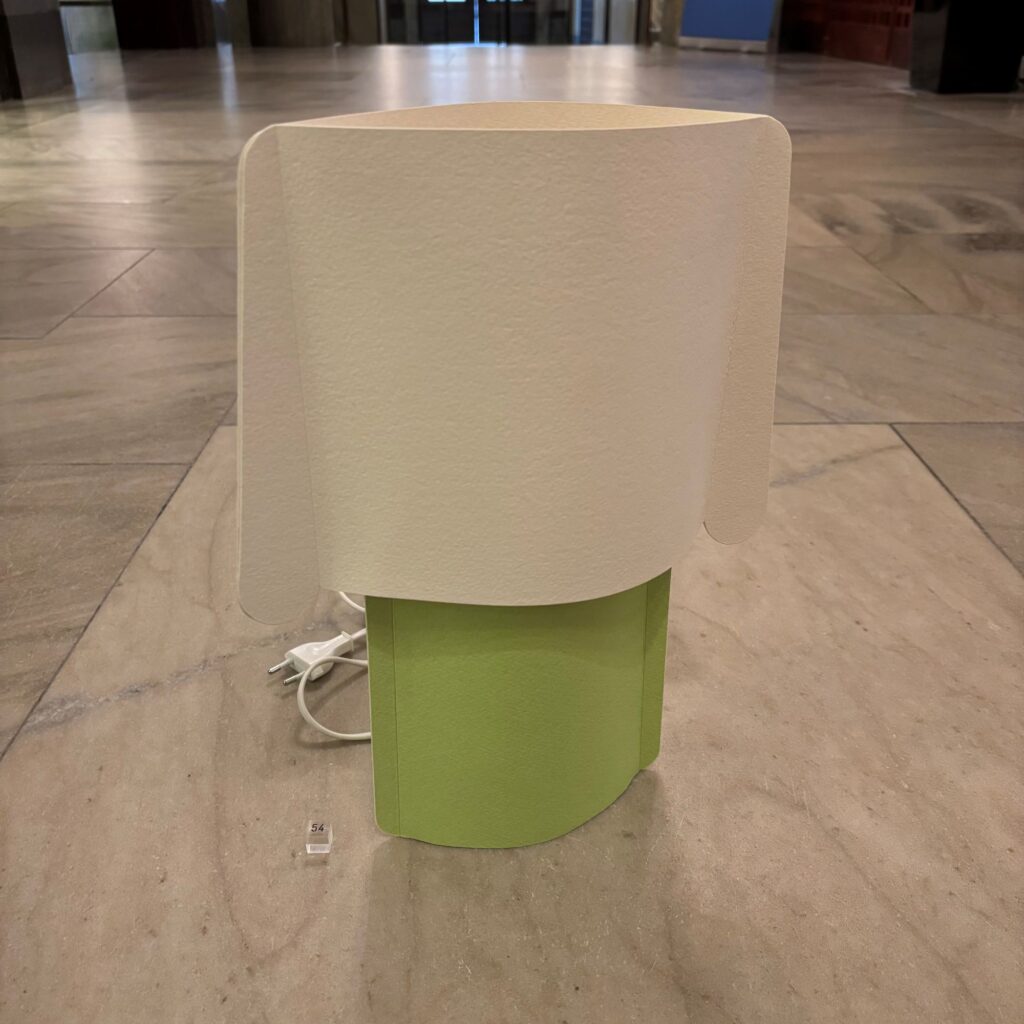 054__Adrian__Bursell__Lamp i papper